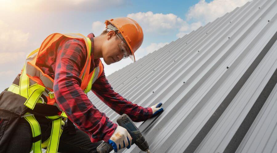 Expert top industrial roofings services in Riverside, MI